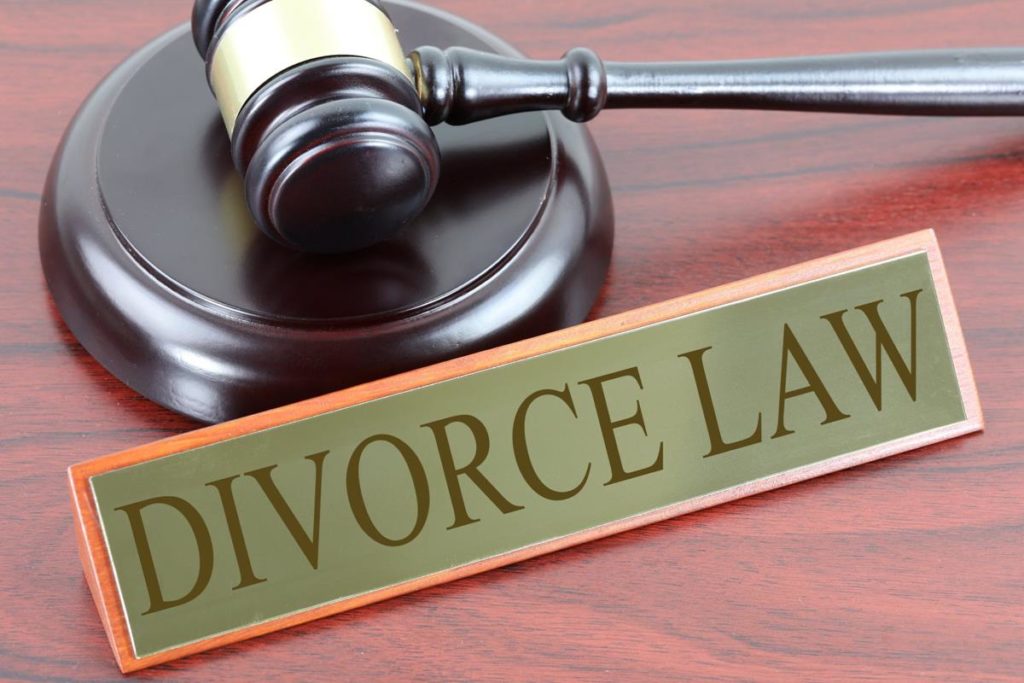 Seek Divorce Lawyer Advice